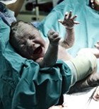 אפידורל מאריך לידה בשעתיים-תמונה