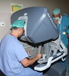 ניתוח באמצעות רובוט (צילום: דוברות רמב'ם)