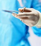 אזמל? לא בגב שלי אזמל? לא בגב שלי